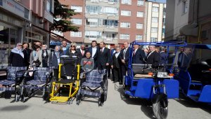 Merzifon'da engellilere medikal malzeme yardımı
