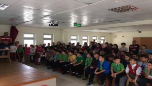Öğrencilere trafik eğitimi verildi