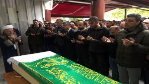 Rize'de trafik kazasında ölen kadın toprağa verildi