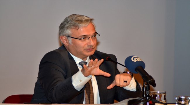 "Sadece mihrabın değil, bütün cemiyetin hocası olabilmek gerekir"