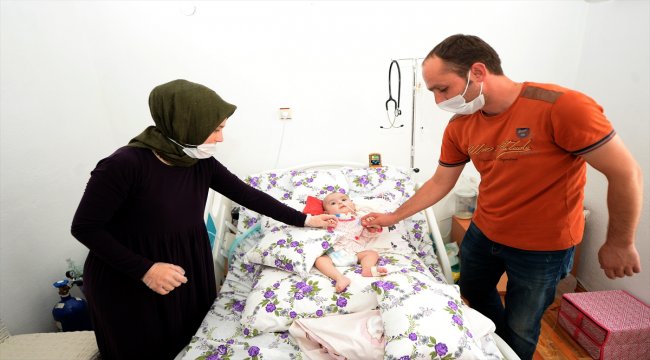 SMA hastası Hafsa bebek yaşama tutunmaya çalışıyor