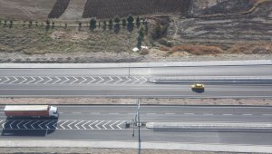 Arıza yapan otomobilleri için helikopterden yardım istediler