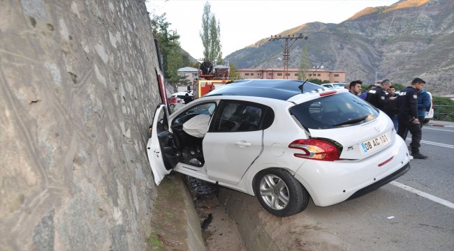 Artvin'de trafik kazası: 2 yaralı