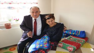 Belediye başkanından hastalara manevi destek