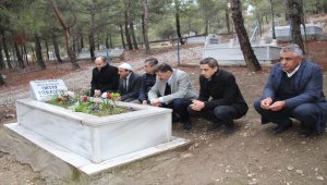 Depremde hayatını kaybeden öğretmen unutulmadı