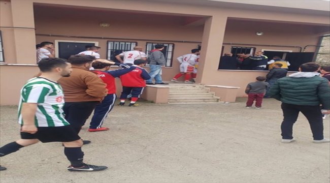 Devre arasında kalp krizi geçiren futbolcu vefat etti