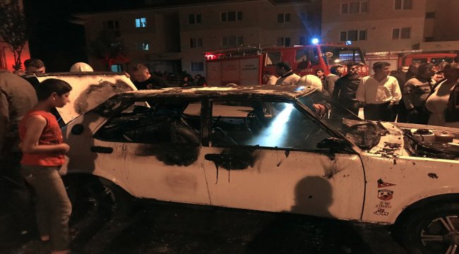 Düzce'de otomobil kundaklandı