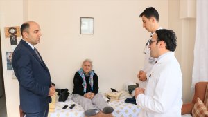 Evde muayene olan vatandaşlar "e-reçete"den memnun