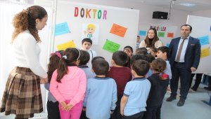 Fatsa'da öğrenciler meslekleri tanıttı