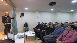 Kavak'ta "Uyuşturucu ile mücadele" konferansı