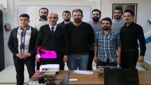 "Küp uydu"yu fırlatacakları günü bekliyorlar