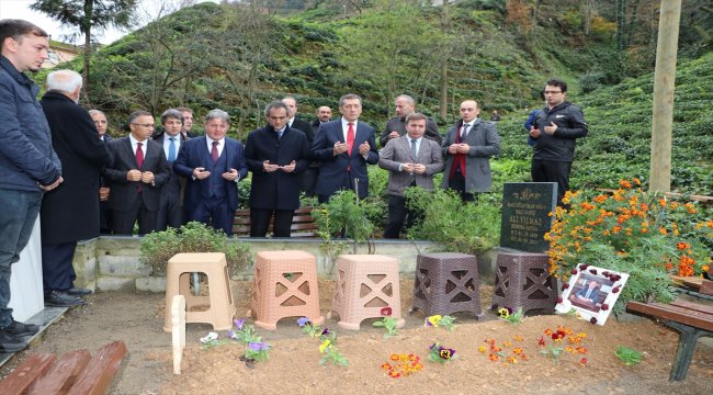 Milli Eğitim Bakanı Ziya Selçuk'tan taziye ziyareti