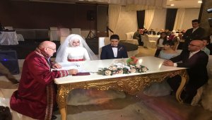Nikah memurunun nikahını belediye başkanı kıydı