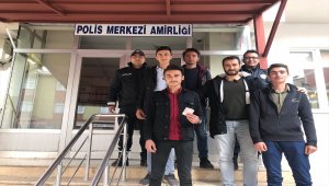 Öğrencilerden örnek davranış