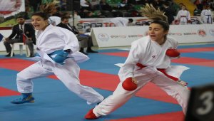 Rize'deki karate şampiyonası sona erdi