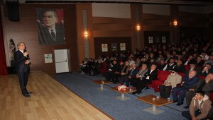 Suluova'da "Peygamberimiz ve Gençlik" konulu konferans