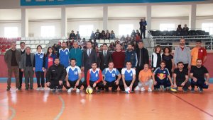Taşova’da voleybol turnuvası