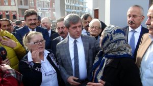 Vali Çınar, vatandaşlar tarafından uğurlandı