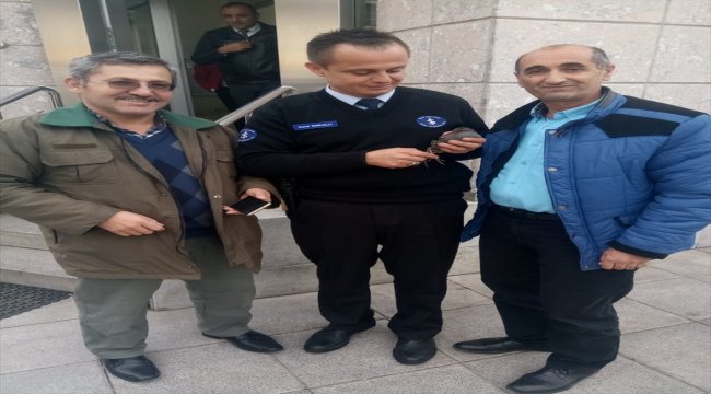 Yaralı çulluk kuşu yetkililere teslim edildi