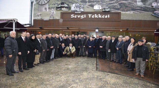 AK Parti Büyükşehir Belediyesi Başkan adayı Demir, Tekkeköy'ü ziyaret etti