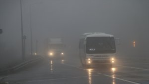 Bolu Dağı'nda sis ve sağanak