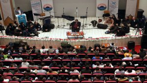 "Bu millet yeniden şaha kalkacak" konferansı
