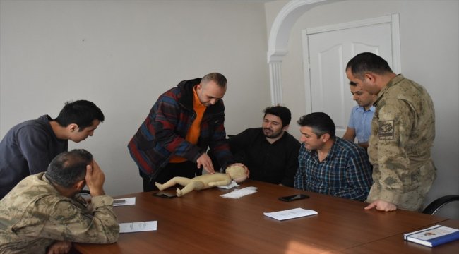 Doğankent'te kamu çalışanlarına ilk yardım eğitimi