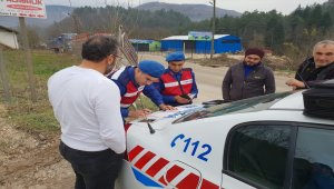 Jandarma tır ve kamyonları denetledi