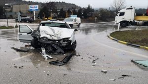 Karabük'te trafik kazası: 2 yaralı