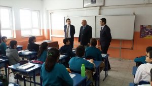 Kaymakam Arabacı'dan okul ziyareti