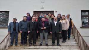 Kaymakam Tengir, dokuma kursunu ziyaret etti
