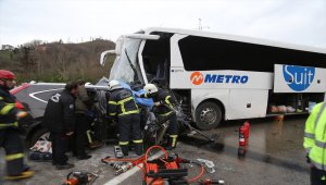 Ordu'da yolcu otobüsü ile cip çarpıştı: 1 ölü, 10 yaralı