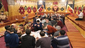 Tosya'da yarenler sezonun ilk ocağını yaktı