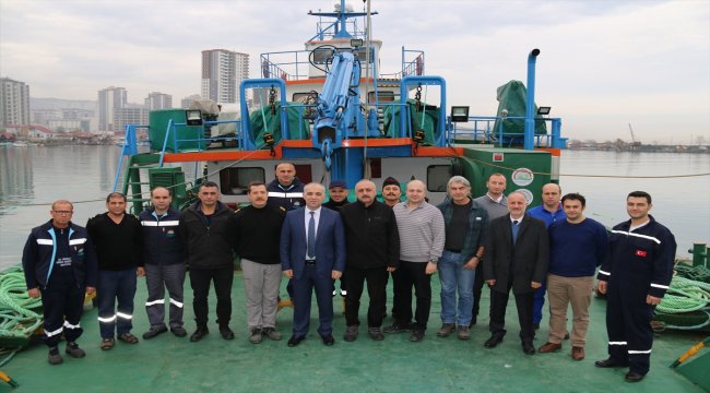 Türk bilim insanları Gürcistan sularındaki hamsi varlığını araştıracak