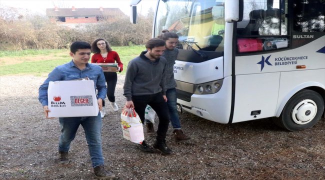 Üniversite öğrencilerinden köy okuluna kütüphane