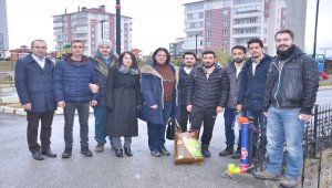Üniversite öğrencilerinden sokak hayvanı duyarlılığı