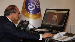 Vali Yavuz, AA'nın "Yılın Fotoğrafları" oylamasına katıldı