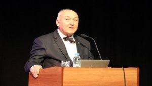 Zonguldak'ta "Türkiye'nin Depremselliği" konferansı