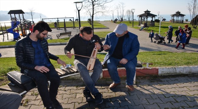 Alaplı'da sahiller doldu