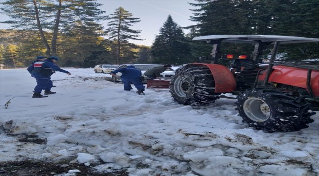 Bartın Uluyayla'da mahsur kalan 3 kişi kurtarıldı