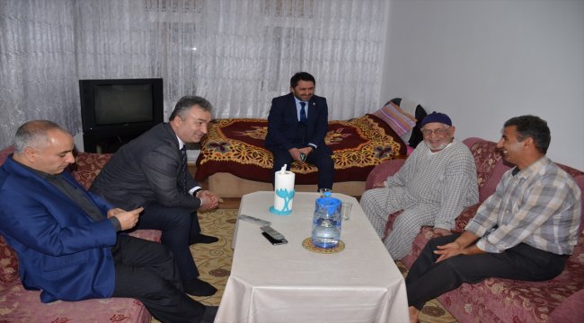 Başkan Topaloğlu'ndan hasta ve yaşlılara ziyaret