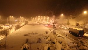 Bolu Dağı'nda kar yağışı