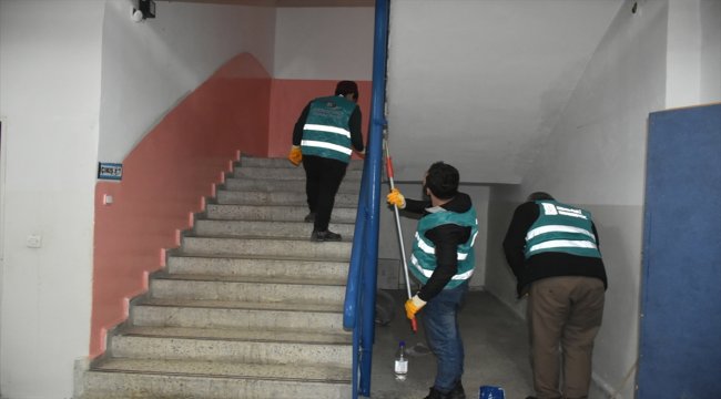 Boyabat'ta okulların bakımı hükümlülerden