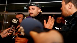 Burak Yılmaz, Antalya'ya geldi