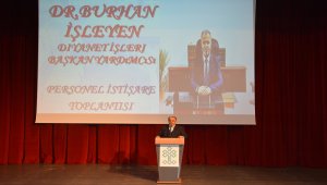 "Din görevlileri, insanlara doğruyu öğreten rehberlerdir"