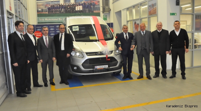 Ford Otosan'dan meslek lisesine araç desteği