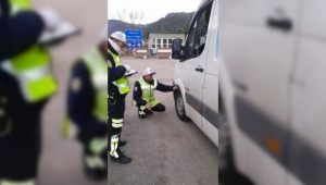 Gümüşhacıköy'de öğrenci servislerine kış lastiği denetimi
