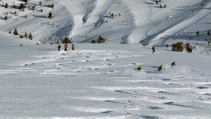 Heliski tutkunları Kaçkarlara hayran kaldı
