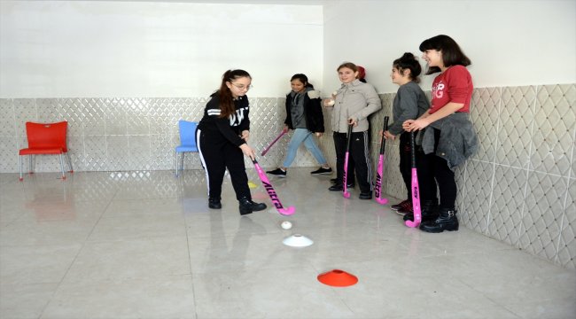 Hokey sporcuları şampiyonaya 