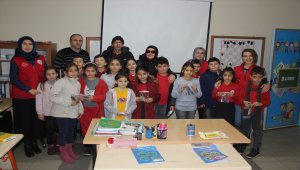 İlkadımlı gençlerden kardeşlik kütüphaneleri